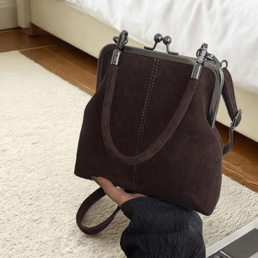 Heritage Lock Bag - Image 9
