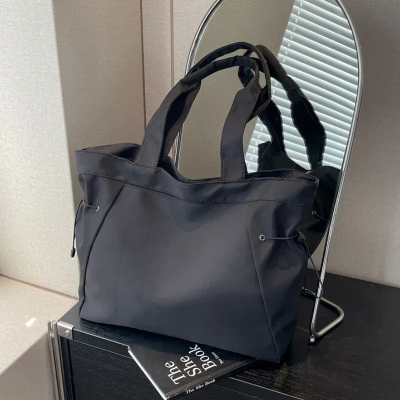 Women's Drawstring Travel Bag - Image 4