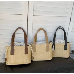 Boho straw beach bag for women, square woven summer handbag in natural straw for travel and vacation