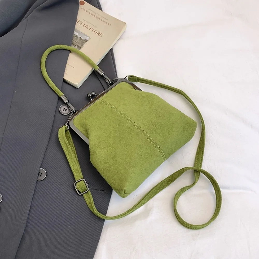 Heritage Lock Bag - Image 11
